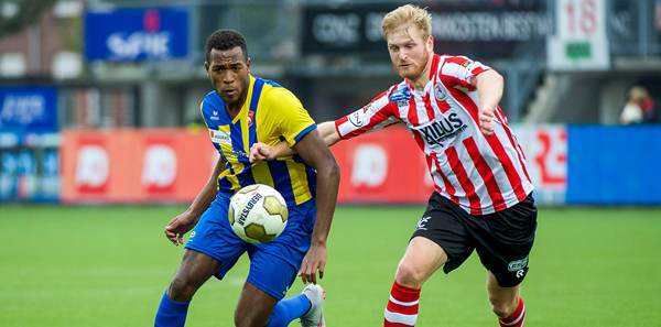 湖人108-125不敌太阳结束7连胜，东契奇38+11+9失误，詹姆斯10分，狄龙33分