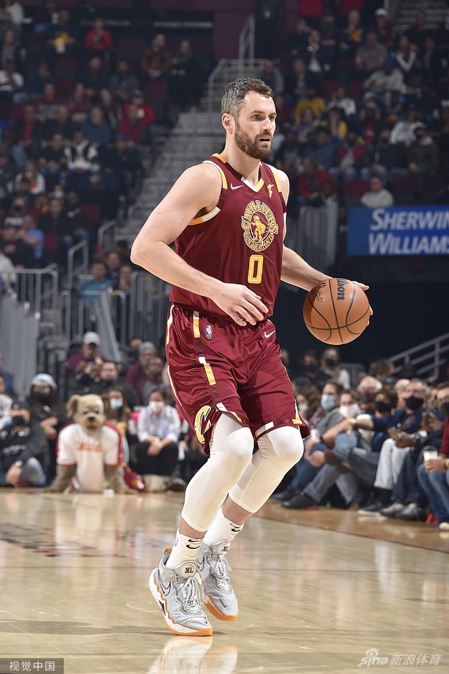 队迈向巅峰 队迈向巅峰