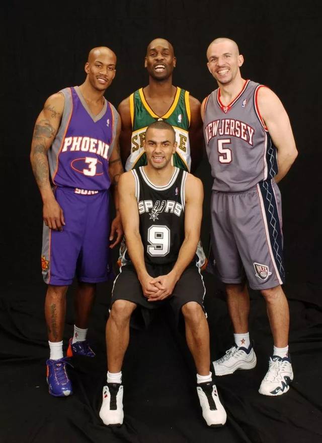 着比赛的走 着比赛的走