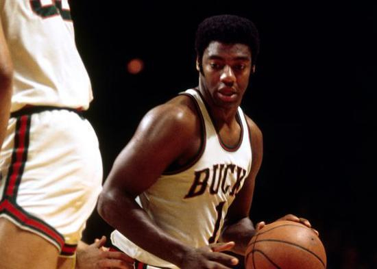 了他在球队 了他在球队